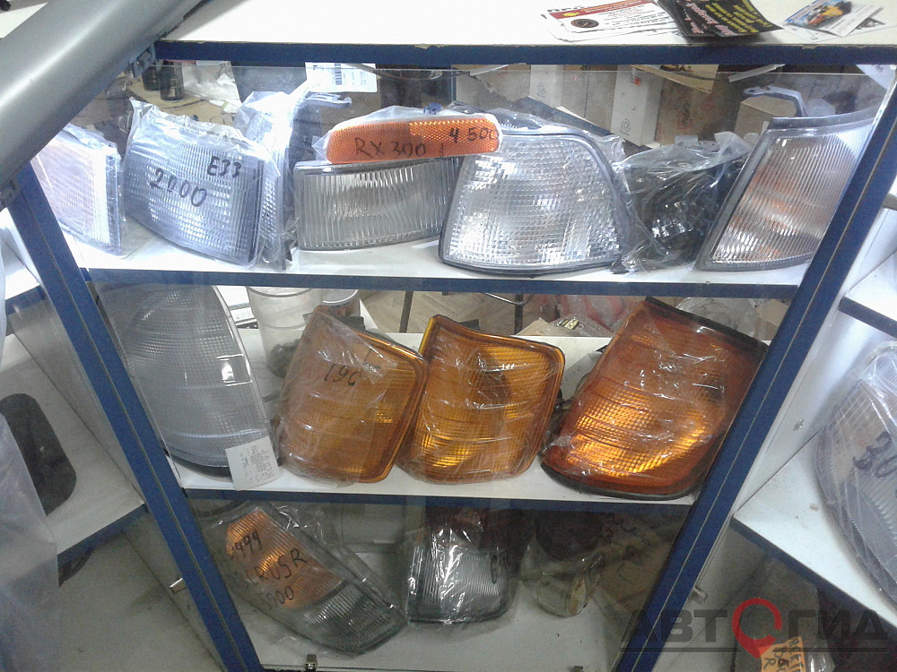 V.W.PASSAT (B3) '89-'92 ПОВОРОТНИК ЛЕВЫЙ, БЕЛЫЙ Актобе - изображение 2