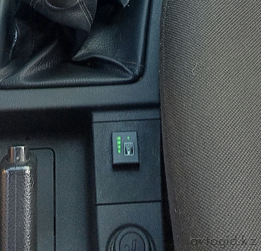 Легковые автомобили ВАЗ (Lada),  5  года в Актобе Актобе - изображение 7