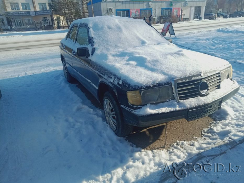 Всем Салам, Срочно продам мерса Не на ходу, движок надо поменять Каз учет, я хозяин Машина...  в Акмолинской области  Акмолинская область - изображение 1