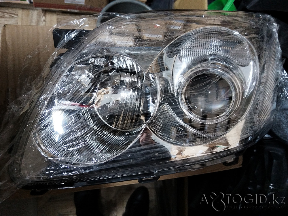 Фаралар Toyota Avensis 2003-2005 жж Актобе - 1 сурет