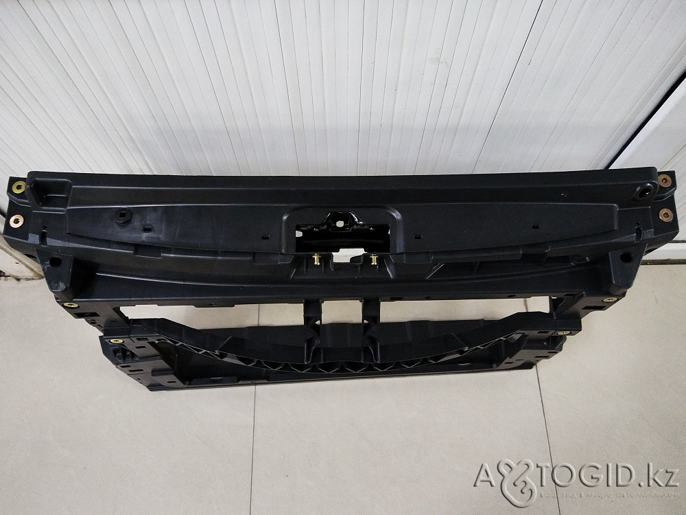 Телевизор передний Фольксваген поло с 2010-2020 года Актобе - изображение 2