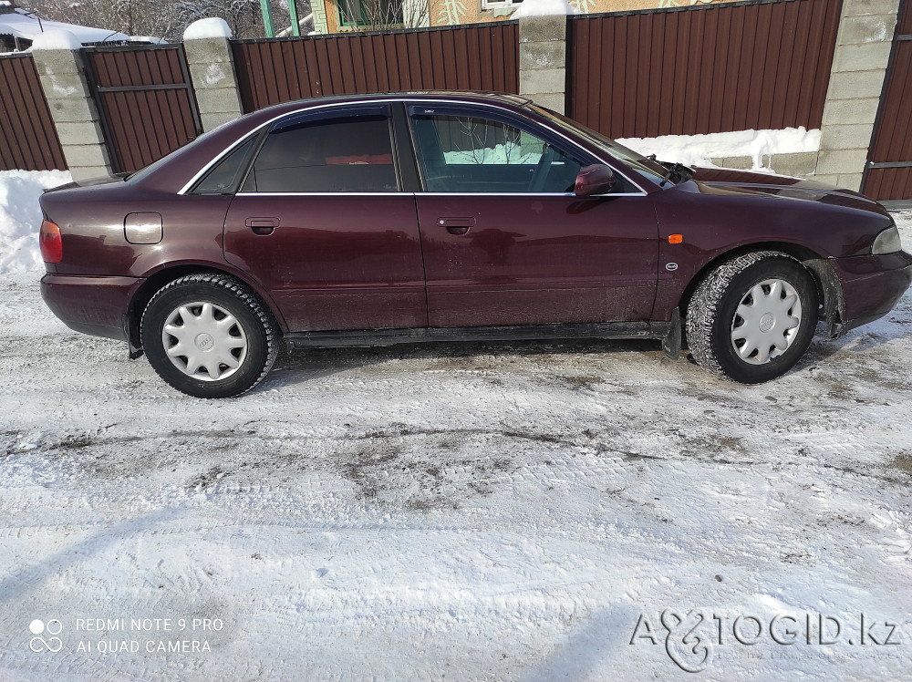 Audi A4, 1995 in Almaty Almaty - photo 2