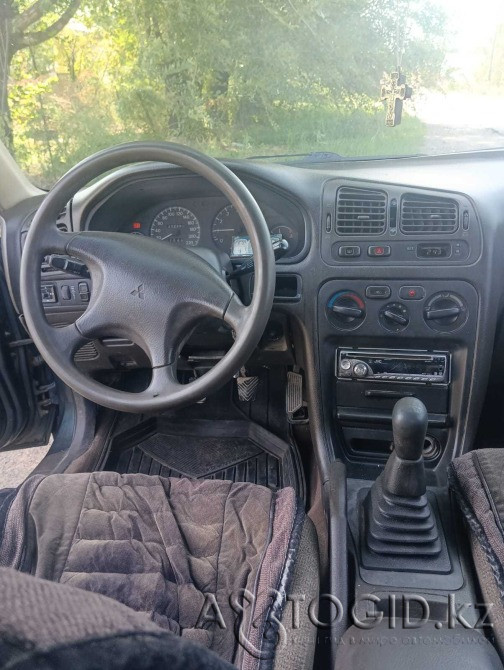 Mitsubishi Galant, 1993 года в Алматы Алматы - изображение 2