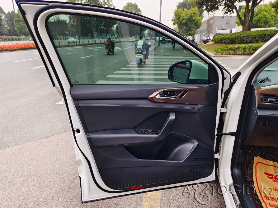 Volkswagen Touareg, 2022 года в Алматы Алматы - изображение 6