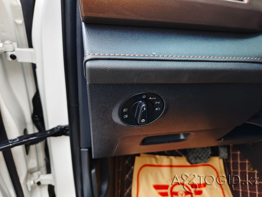 Volkswagen Touareg, 2022 года в Алматы Алматы - изображение 8