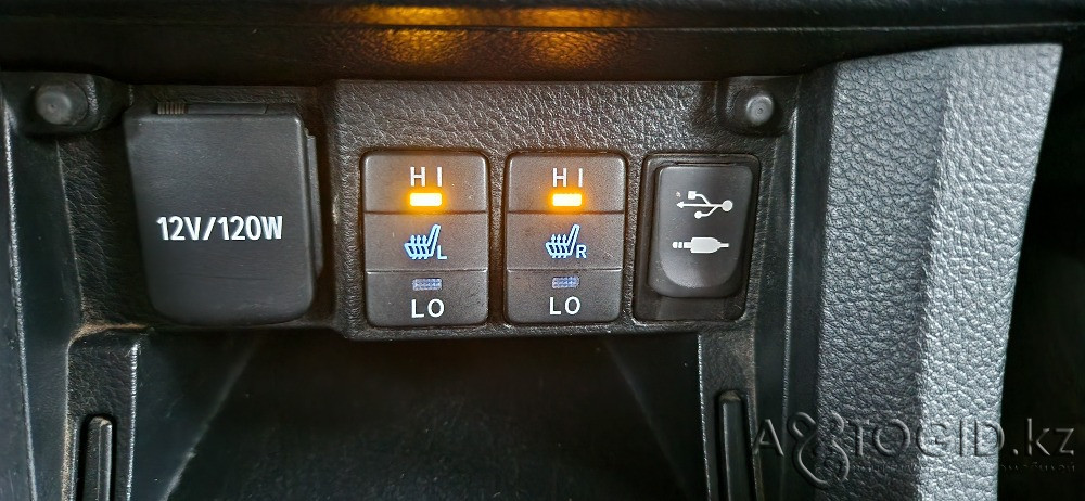 Toyota Corolla, 2013 года в Уральске Уральск - изображение 6