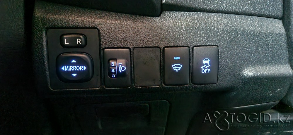 Toyota Corolla, 2013 года в Уральске Уральск - изображение 7