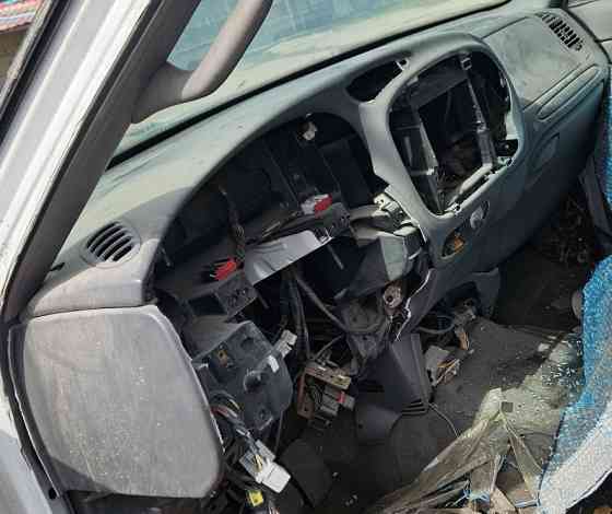 Шевролет Субурбан и Линкольн Навигатор по запчастям глушитель бензобак коса стеклоподъемник компъютр Алматы