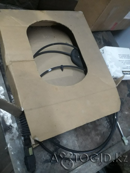 Шевролет Субурбан и Линкольн Навигатор по запчастям глушитель бензобак коса стеклоподъемник компъютр Алматы - 10 сурет