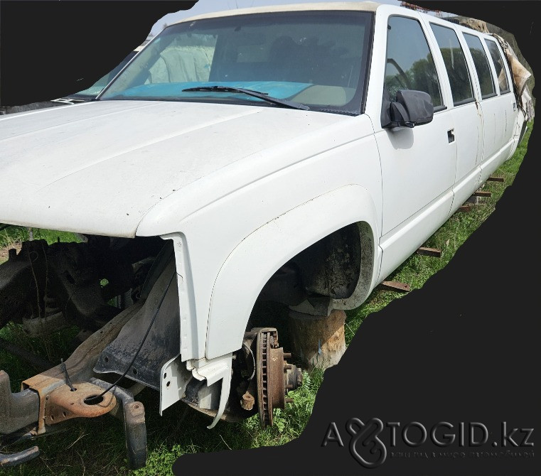 На Шевролет Субурбан Тахо Бампер пружины суппорт крыло дверь стекло капот панель фендера мост рама Алматы - 6 сурет