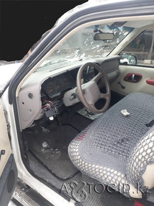 На Шевролет Субурбан Тахо Бампер пружины суппорт крыло дверь стекло капот панель фендера мост рама Алматы - 1 сурет