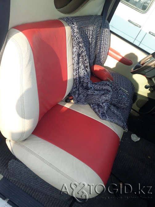 Салон лимузина Линкольн Навигатор и Шевролет Субурбан сиденья диван сидушки электро перегородка Алматы - изображение 5