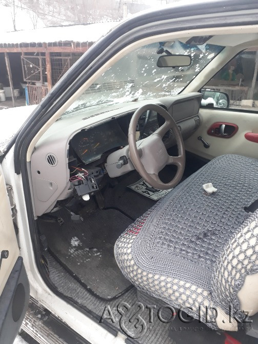 Салон лимузина Линкольн Навигатор и Шевролет Субурбан сиденья диван сидушки электро перегородка Алматы - изображение 4