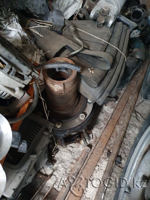 Урал 4320 шестерни кпп поворотный кулак полуось диск тормоз кардан Алматы - 9 сурет