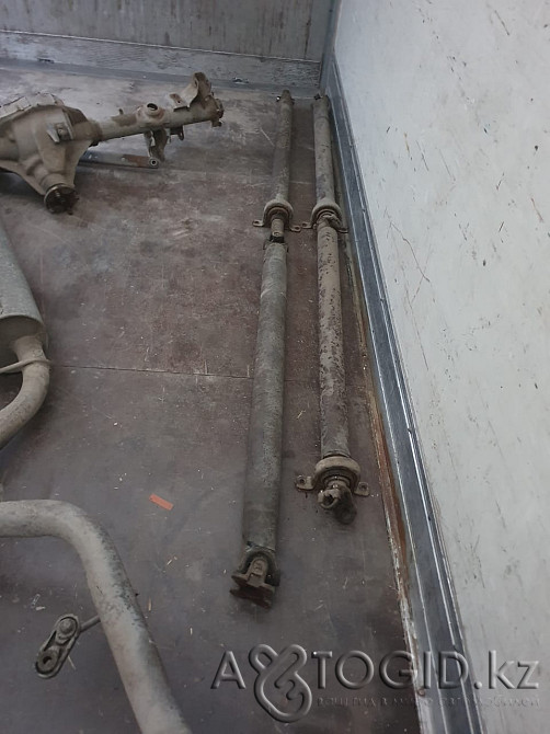 GMS Шевролет субурбан Линкольн Навигатор Карданный вал кардан подножка фендера вертолёт панель печка Алматы - 9 сурет