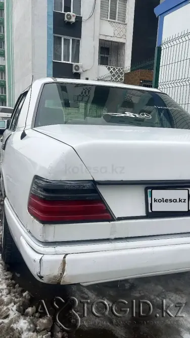 Mercedes-Bens 230, 1992 года в Алматы Алматы - изображение 4