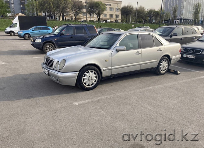 Mercedes-Bens E серия, 1996 года в Алматы Алматы - изображение 1