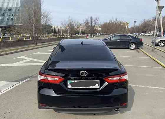 Toyota Camry 2019 года Алматы