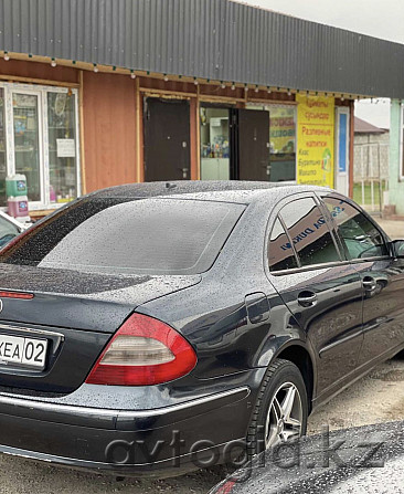 Mercedes-Bens 220, 2004 года в Алматы Алматы - изображение 2