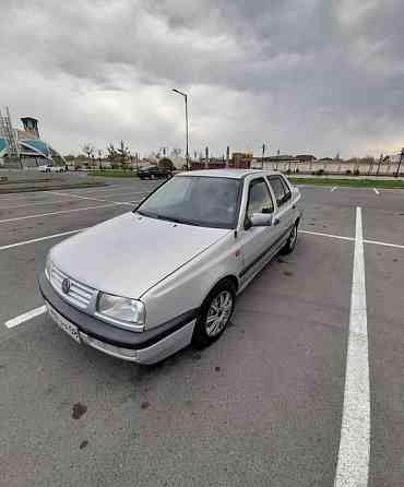 Volkswagen Vento, 1992 года в Алматы Алматы
