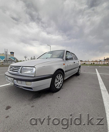 Volkswagen Vento, 1992 года в Алматы Алматы - изображение 1