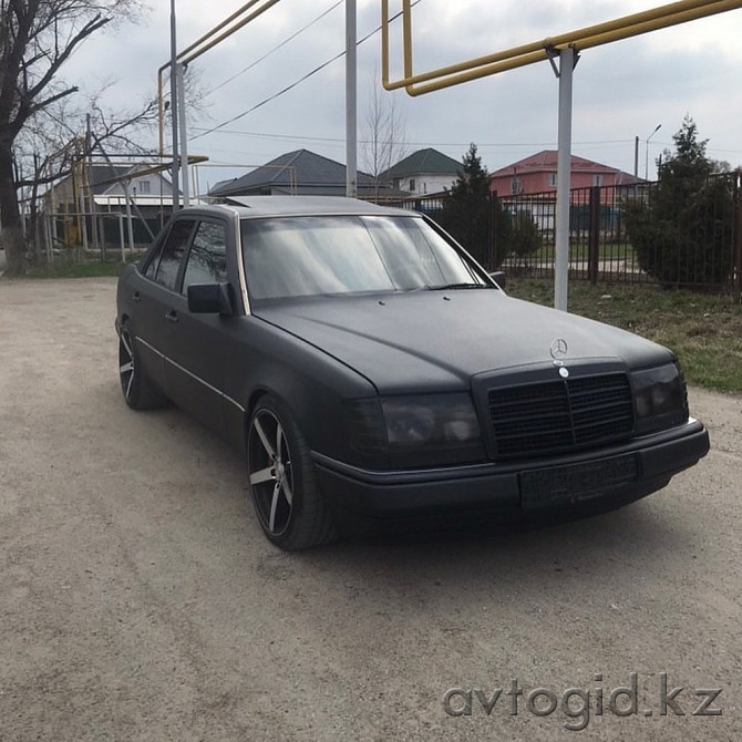 Mercedes-Bens 300, 1991 года в Алматы Алматы - изображение 1
