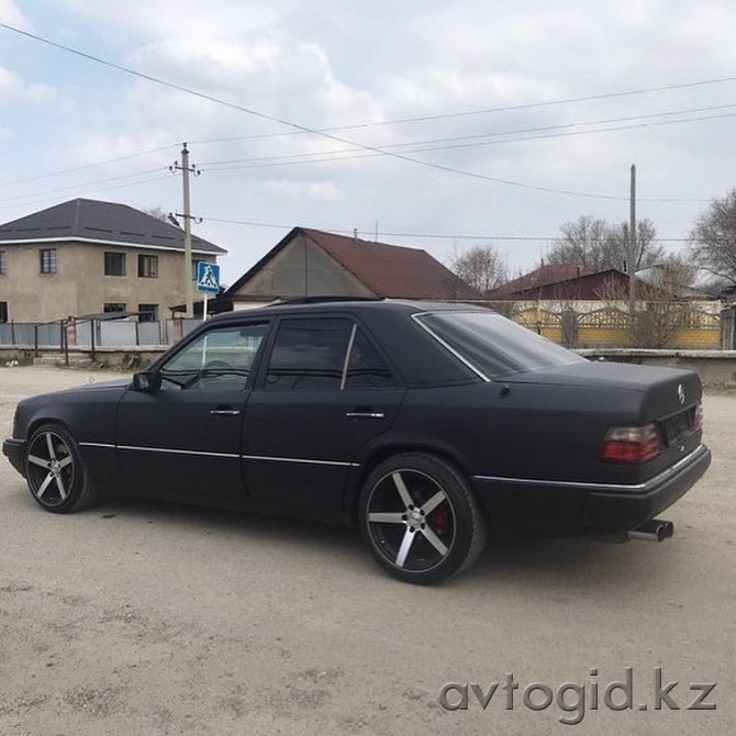 Mercedes-Bens 300, 1991 года в Алматы Алматы - изображение 6