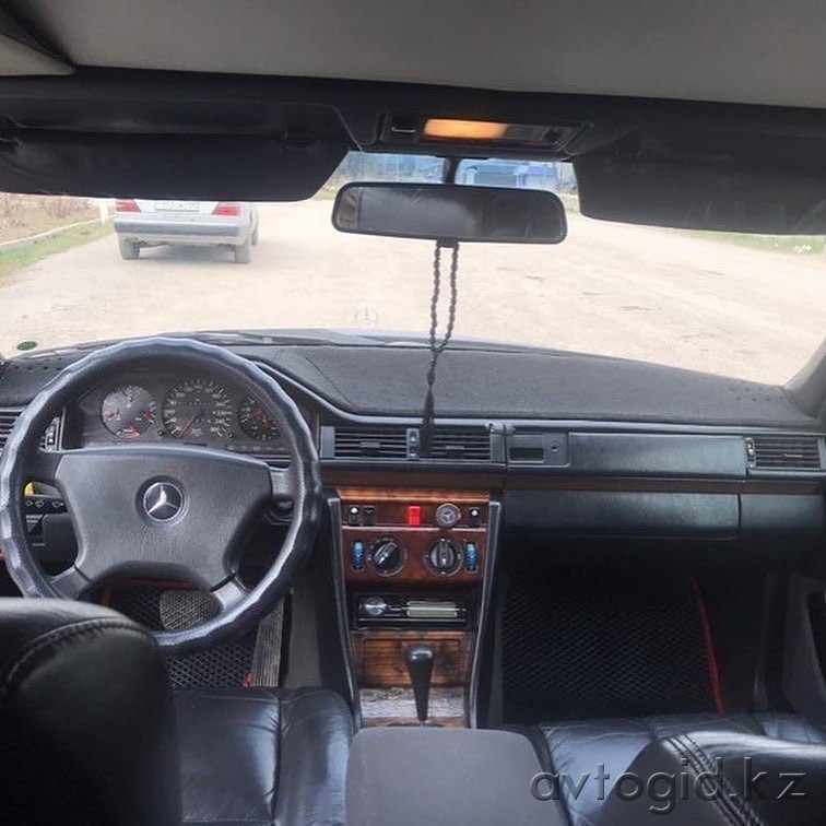 Mercedes-Benz автокөліктері, Алматыда 8 жыл Алматы - 2 сурет