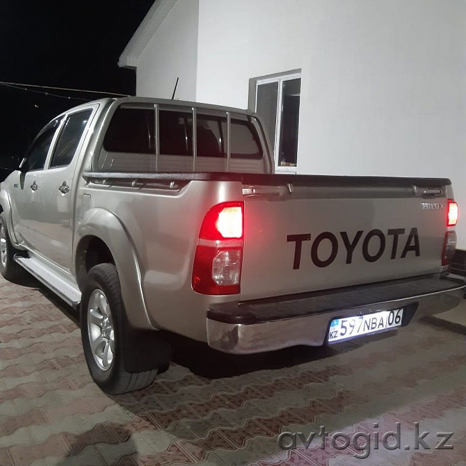 Toyota Hilux Pick Up 2013 года Атырау - photo 3