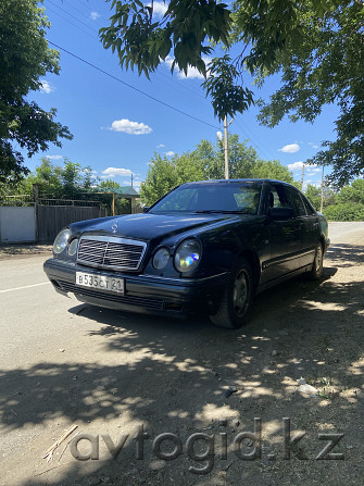 Mercedes-Bens 230, 1996 года в Актобе Актобе - изображение 1