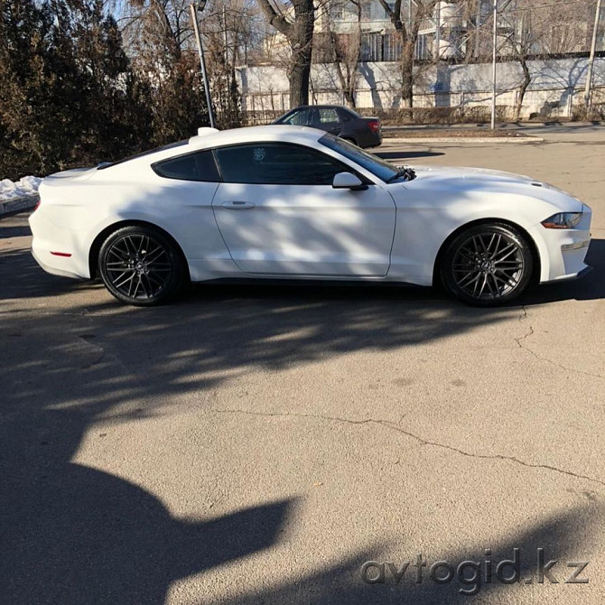 Ford Mustang, 2018 года в Алматы Алматы - изображение 4