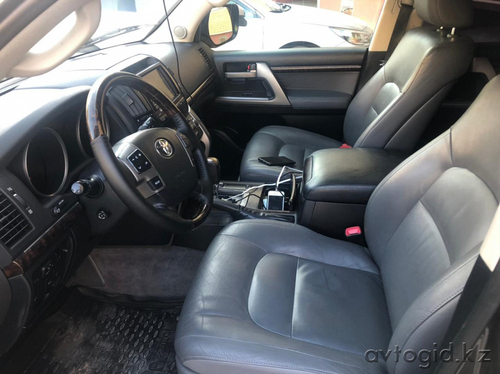 Toyota cars, 8 years old in Aktobe Aqtobe - photo 4