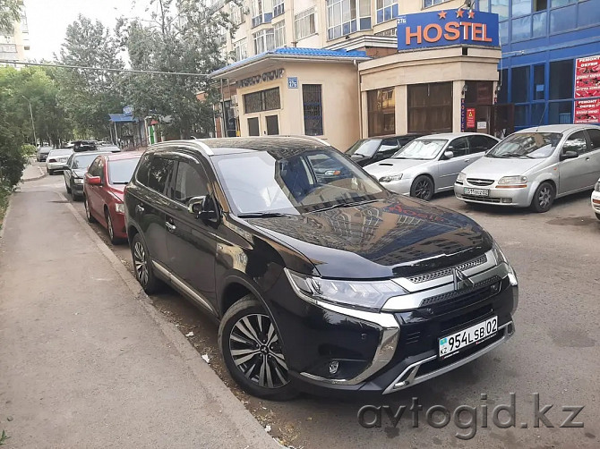 Продажа Mitsubishi Outlander, 2021 года в Алматы Алматы - изображение 1