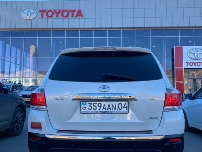 Продажа Toyota Highlander, 2012 года в Актобе Актобе - изображение 3