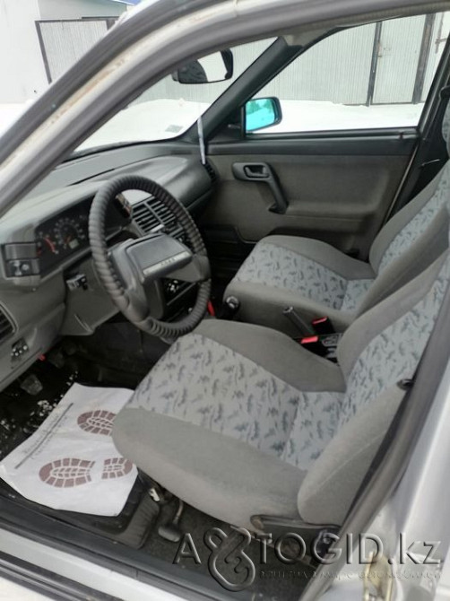 Легковые автомобили ВАЗ (Lada),  5  года в Актобе Актобе - изображение 3