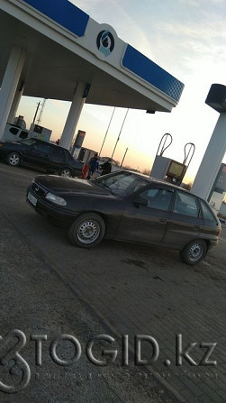 Opel cars, 8 years old in Aktobe Aqtobe - photo 1