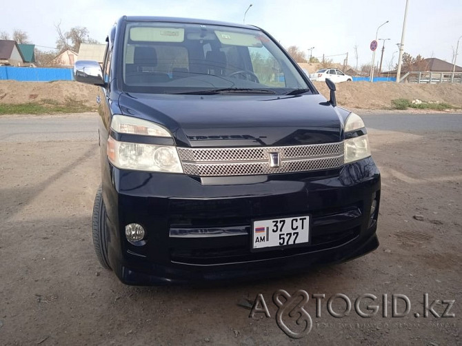 Продажа Toyota Voxy, 2006 года в Атырау Атырау - изображение 1