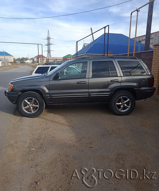 Легковые автомобили Jeep,  7  года в Актобе Актобе - изображение 7