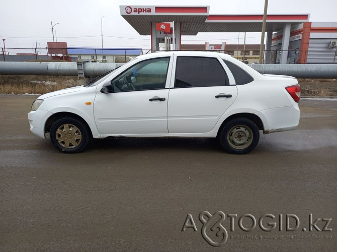 Passenger cars VAZ (Lada), 8 years old in Atyrau Atyrau - photo 1