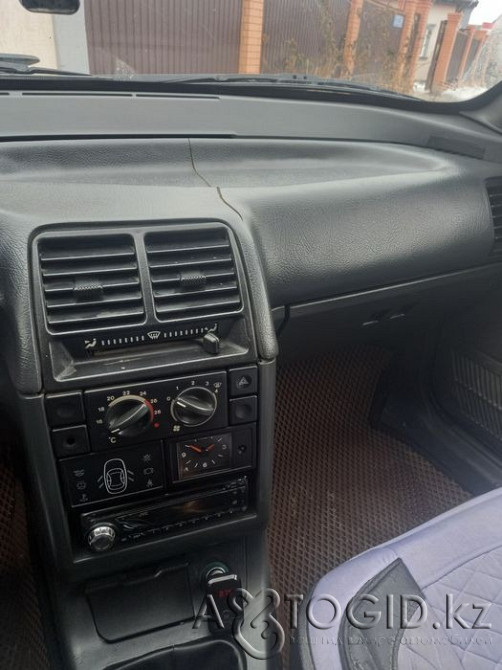 Легковые автомобили ВАЗ (Lada),  4  года в Атырау Атырау - изображение 3