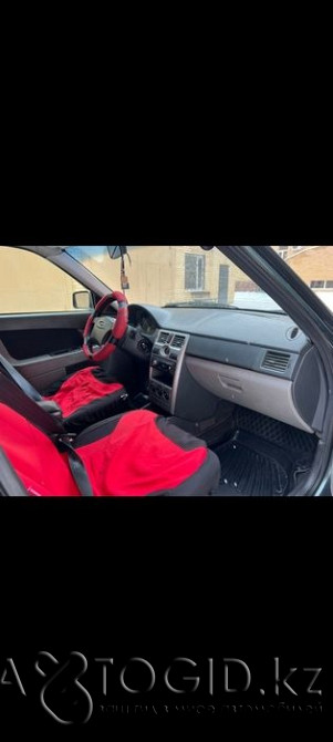 Легковые автомобили ВАЗ (Lada),  4  года в Актобе Актобе - изображение 3