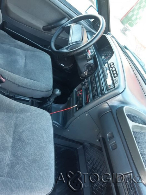 Легковые автомобили ВАЗ (Lada),  5  года в Актобе Актобе - изображение 5