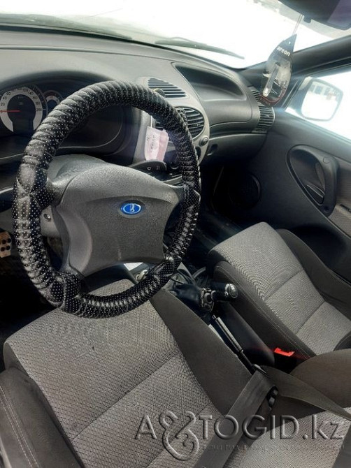 Легковые автомобили ВАЗ (Lada),  5  года в Актобе Актобе - изображение 3