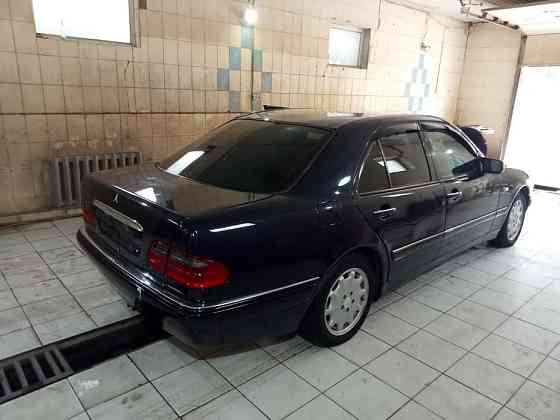 Продажа Mercedes-Bens E серия, 1998 года в Атырау Атырау