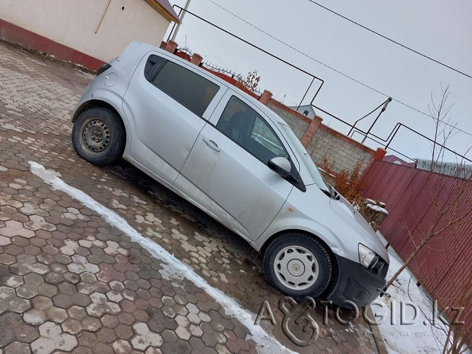 Продажа Chevrolet Aveo, 2013 года в Алматы Алматы - изображение 3