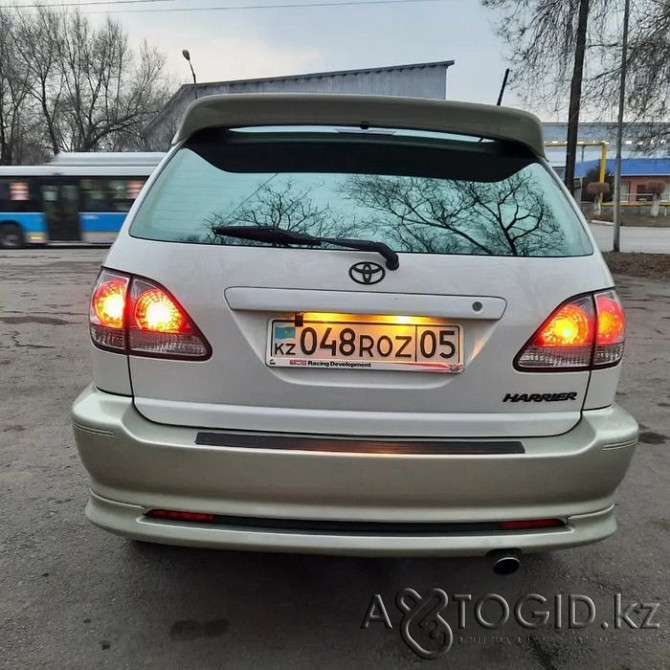 Toyota cars, 7 years old in Almaty Almaty - photo 3