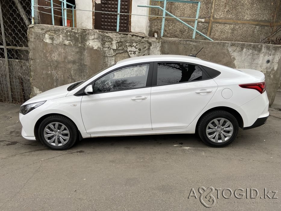 Легковые автомобили Hyundai,  8  года в Алматы Алматы - изображение 2