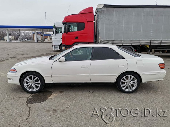 Toyota cars, 8 years old in Almaty Almaty - photo 5