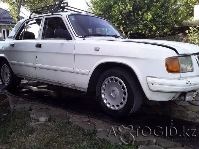 Passenger cars GAZ, 8 years old in Almaty Almaty - photo 2