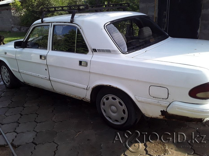 Passenger cars GAZ, 8 years old in Almaty Almaty - photo 3